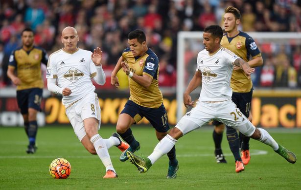 Swansea 0-3 Arsenal: Wenger không cần phải sám hối