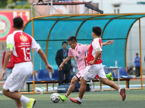 Tin Lớn & Anh Em 2-0 Vinapros: Thoát hiểm ngoạn mục