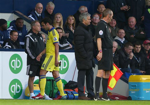 Fabregas lên tiếng thanh minh vụ "phản" Mourinho