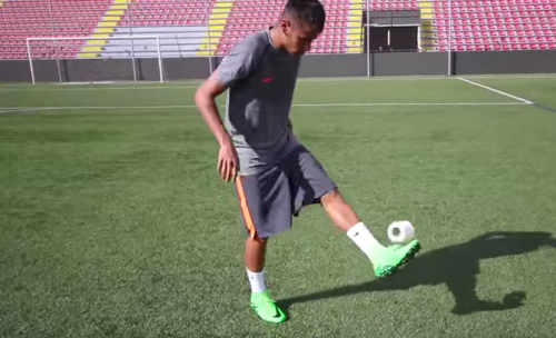 Neymar và những thử thách thú vị cùng nhóm F2Freestylers