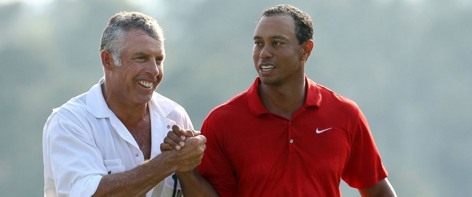 Tiger Woods đối xử với “caddie” như nô lệ