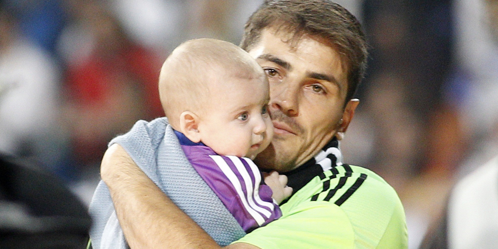 Bạn gái Iker Casillas lại mang thai