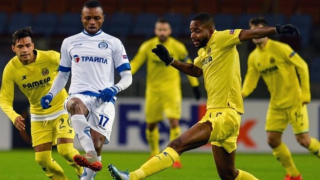 Dinamo Minsk 1-2 Villarreal: Soldado nổ súng, tàu ngầm vàng chắc suất
