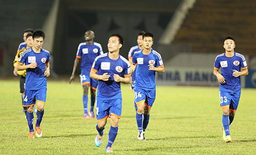 Than Quảng Ninh 1-4 Bangu Atletico: Phơi áo ngày khai màn