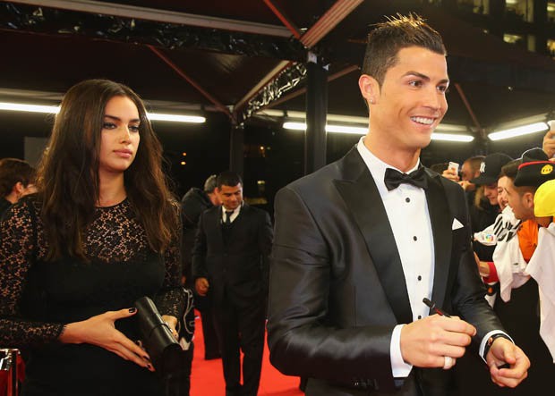 Ronaldo cô đơn và không tin ai