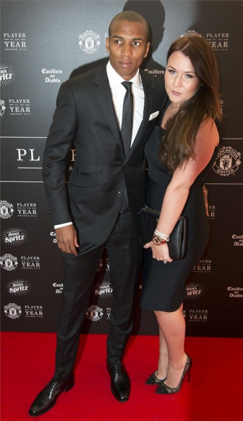 WAGs-MU-16