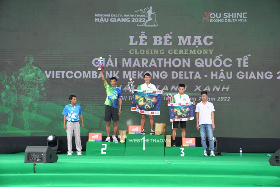 Quán quân SEA Games 31 Hoàng Nguyên Thanh đăng quang giải marathon Hậu Giang 2022