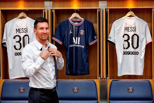 PSG giữ chân Messi sau khi hưởng nguồn lợi khổng lồ