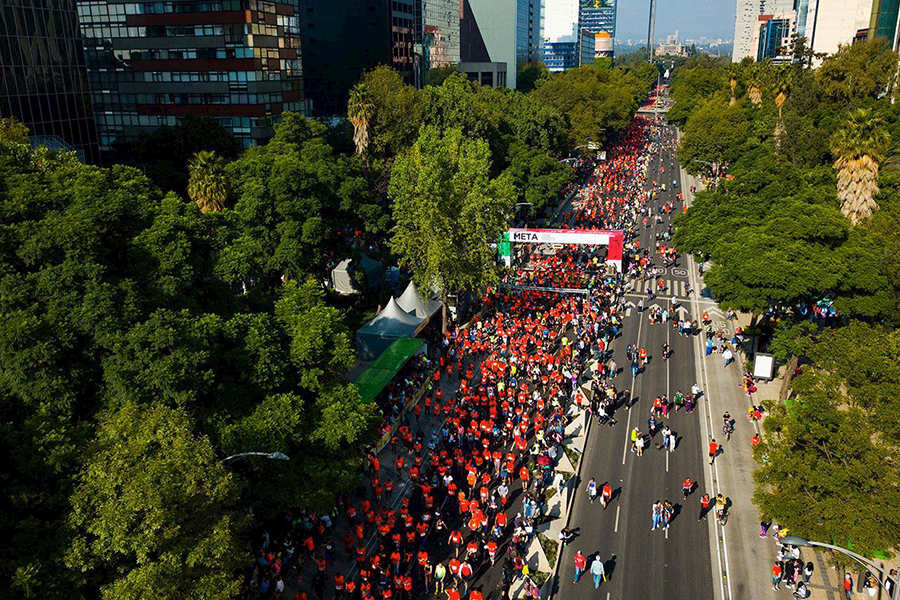 Truy tìm người đổ rượu vào nước dành cho VĐV chạy marathon