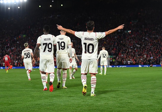 AC Milan bao nhiêu lần đi tiếp ở lượt cuối Champions League?