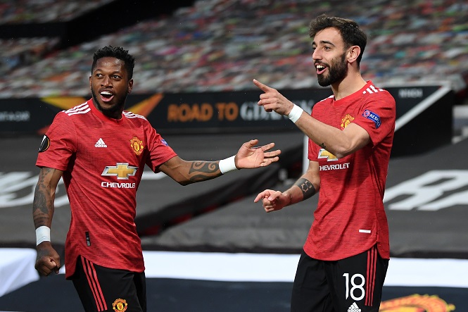 Pogba tiết lộ về cuộc n&oacute;i chuyện gi&uacute;p biến đổi MU trong hiệp 2