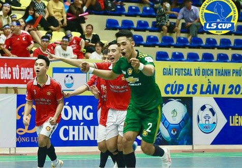 Đ&aacute;nh bại Trẻ H&agrave; Nội trong loạt lu&acirc;n lưu, MUSVN gi&agrave;nh hạng ba futsal th&agrave;nh phố H&agrave; Nội 2022