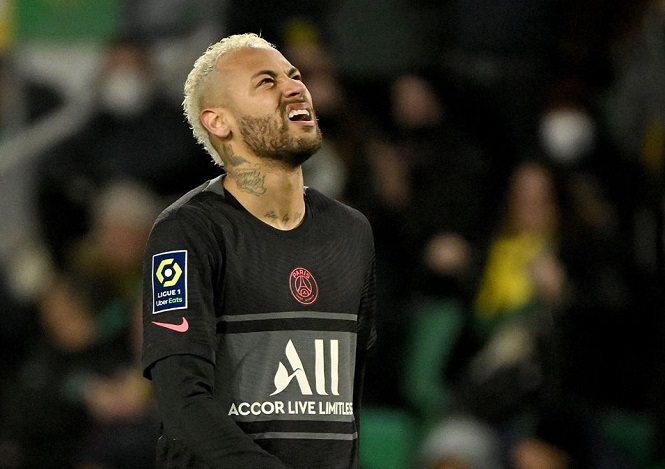 Neymar lại gây ác mộng sút phạt đền cho PSG Neymar lại gây ác mộng sút phạt đền cho PSG