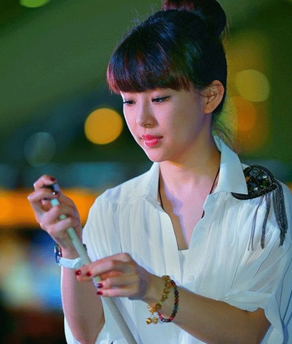 Ngắm nhan sắc mỹ miều của “nữ hoàng 9 bi” Phan Hiểu Đình