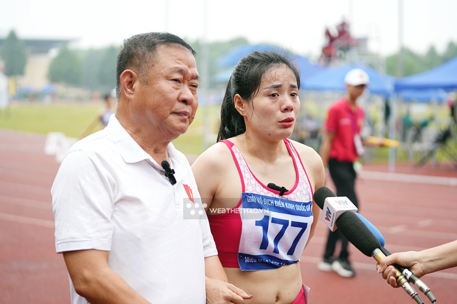 Nguyễn Thị Huyền: “Thầy Lợi như một người cha, nấu từng nồi thuốc chăm sóc khi tôi đau dạ dày”