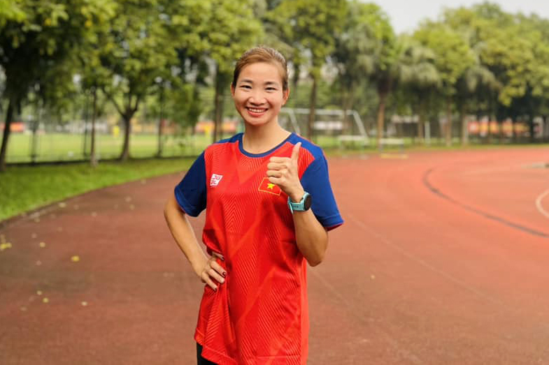 Nhà vô địch VIHM 2023 Nguyễn Thị Oanh “súc miệng” với bài tập chạy 30km có pace khủng