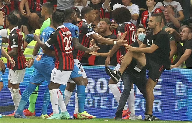 Nice và Marseille nhận các án phạt sau vụ ẩu đả ở Ligue 1
