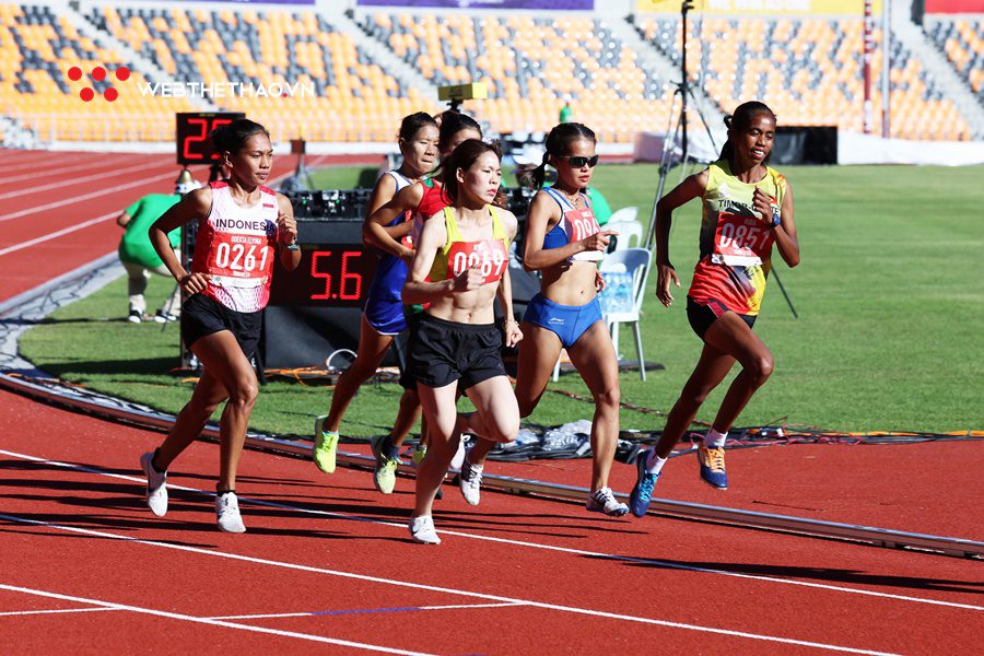 Cô gái Indonesia lập thông số chạy marathon vượt HCV SEA Games