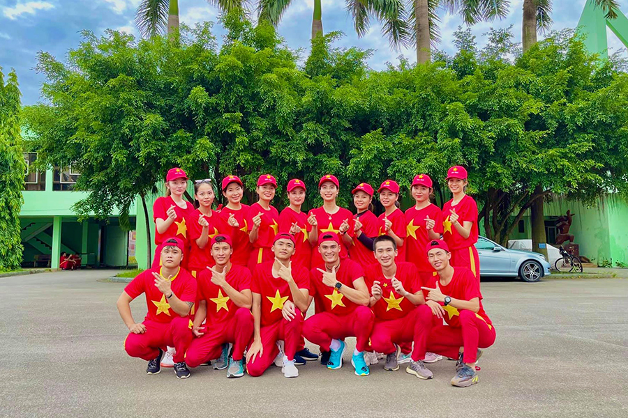 800 VĐV thể thao đồng diễn thể dục lan tỏa th&ocirc;ng điệp chống COVID-19