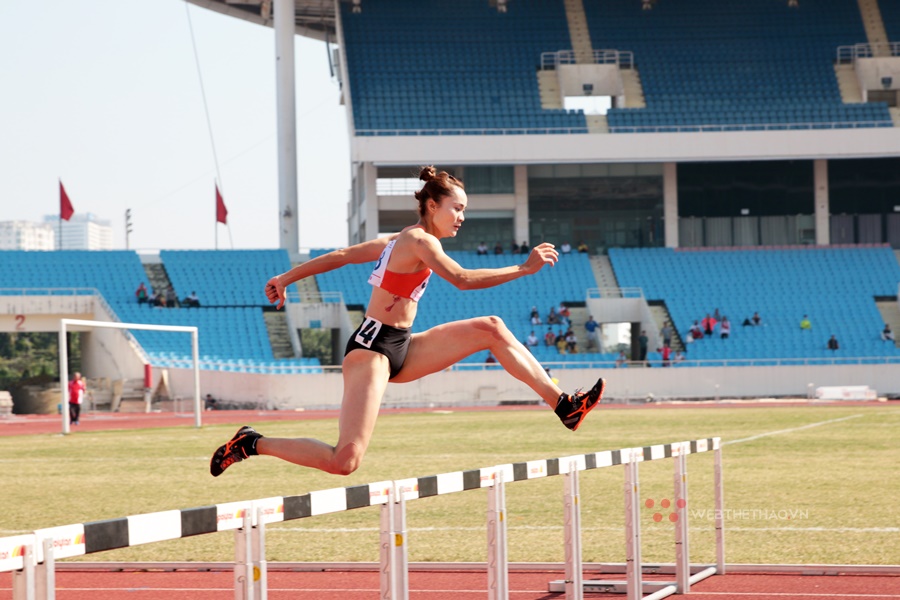 Qu&aacute;ch Thị Lan ch&iacute;nh thức c&oacute; v&eacute; dự 400m r&agrave;o Olympic Tokyo 2020