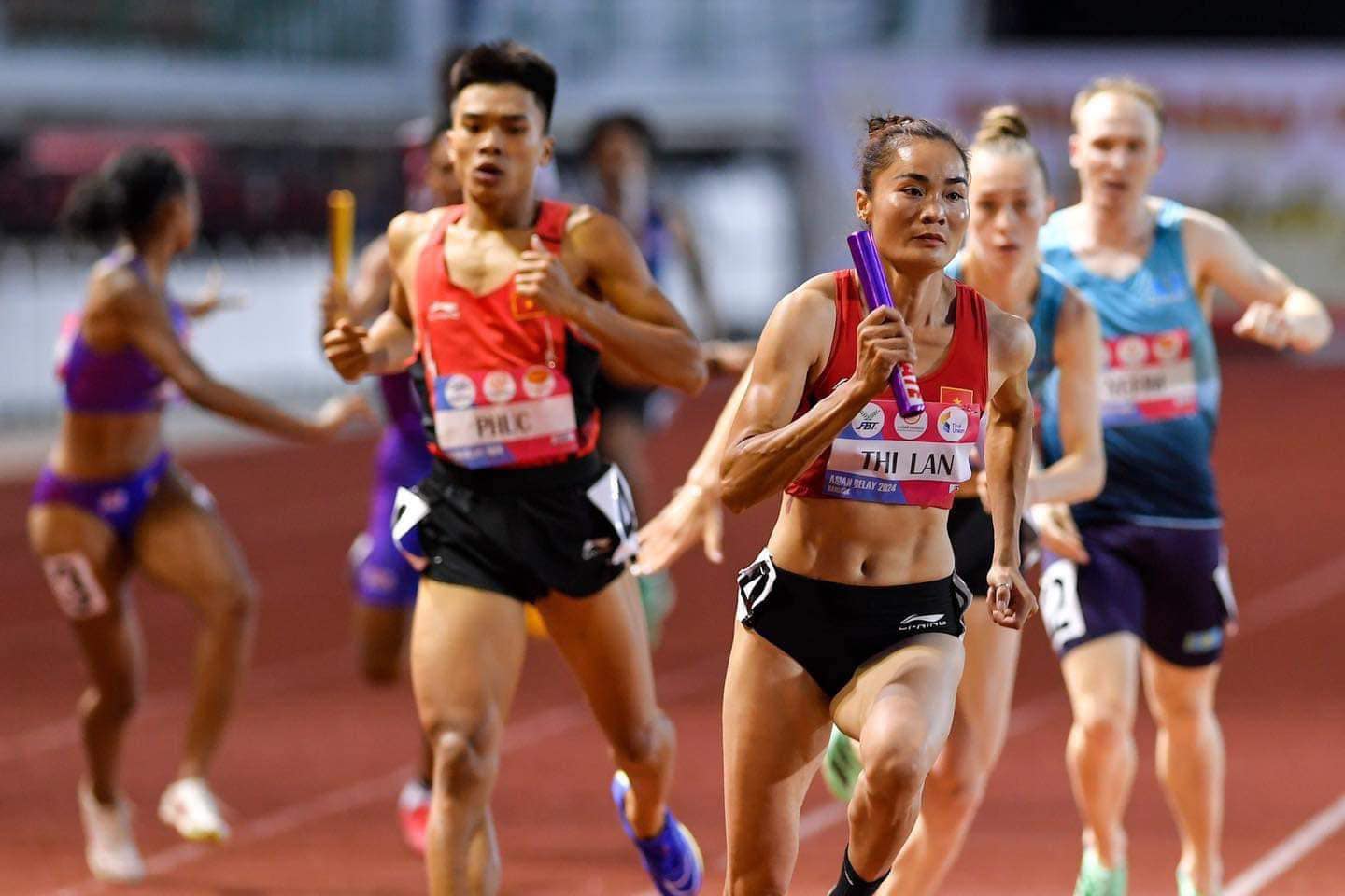 Tăng 2 bậc, nhưng đội chạy 4x400m nữ Việt Nam chưa thể chạm suất dự Olympic Paris 2024