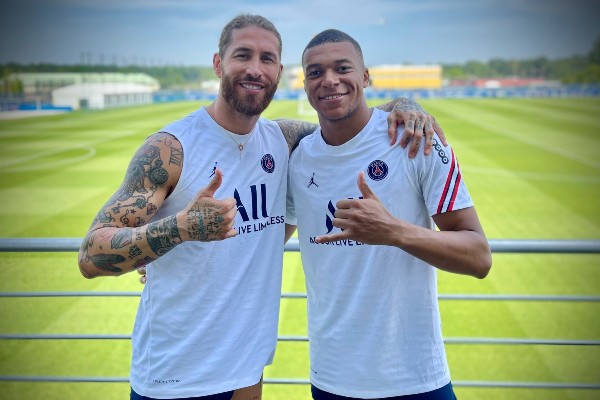 Messi và Ramos chỉ có thể chơi cùng nhau sau... 2 tháng nữa