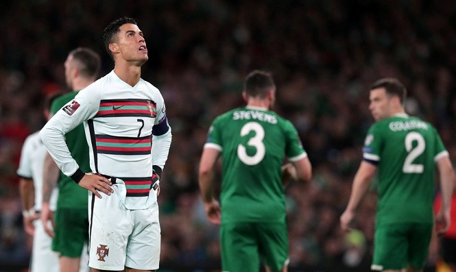 Ronaldo im tiếng, Bồ Đào Nha phải “tử chiến” để tới World Cup Ronaldo im tiếng, Bồ Đào Nha phải “tử chiến” để tới World Cup