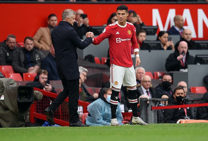 Ronaldo đưa ra yêu cầu cho HLV MU sau khi ngồi dự bị trước Everton Ronaldo đưa ra yêu cầu cho HLV MU sau khi ngồi dự bị trước Everton
