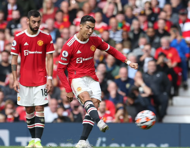 Ronaldo và Fernandes bị chấm điểm thấp nhất khi MU thua Aston Villa