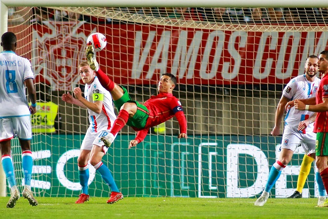 Ronaldo tiến gần đến kỷ lục ghi bàn ở vòng loại World Cup