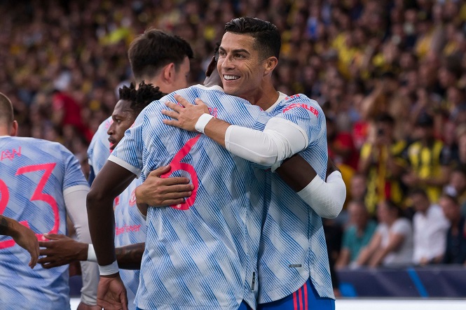 Ronaldo san bằng kỷ lục ở Champions League của Casillas