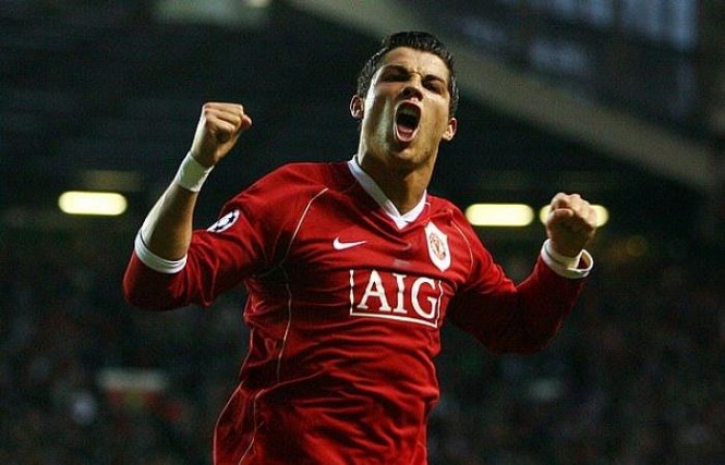 Ronaldo né tránh câu hỏi về việc gia nhập Man City cách đây 6 năm