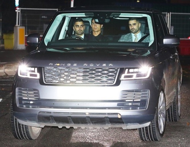 Cristiano Ronaldo thuê lính đặc nhiệm làm vệ sĩ