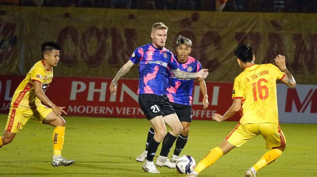 Đá hỏng penalty, Sài Gòn bị cắt mạch 4 trận bất bại