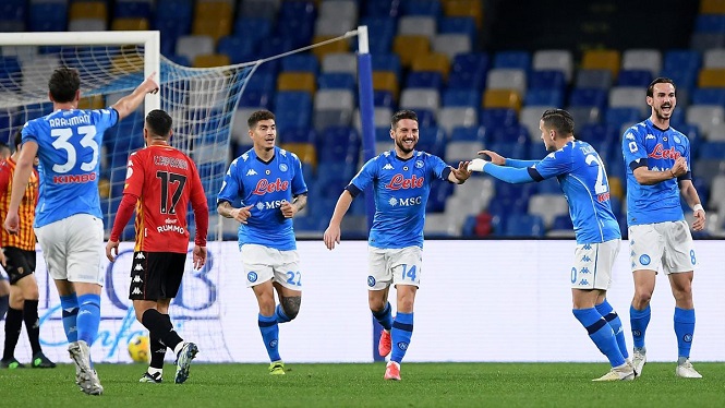 Nhận định bóng đá Sassuolo vs Napoli, 0h30 ngày 04/03