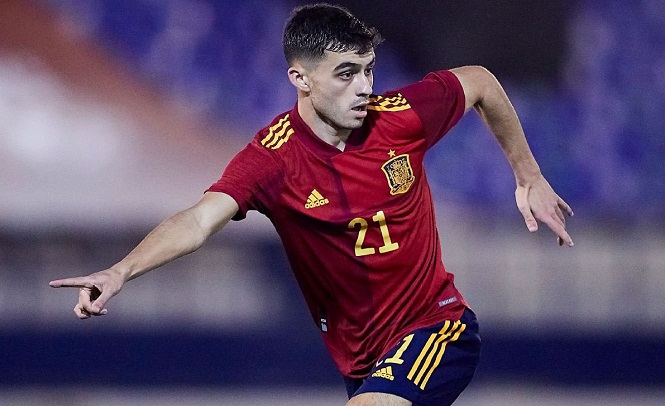 Sao Barca lập kỷ lục lịch sử tại EURO cùng Tây Ban Nha