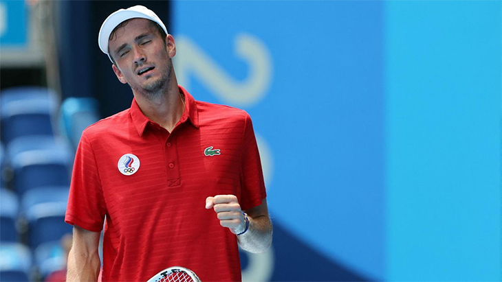 Sao tennis Nga Medvedev phản ứng khi bị hỏi đểu ở Olympic