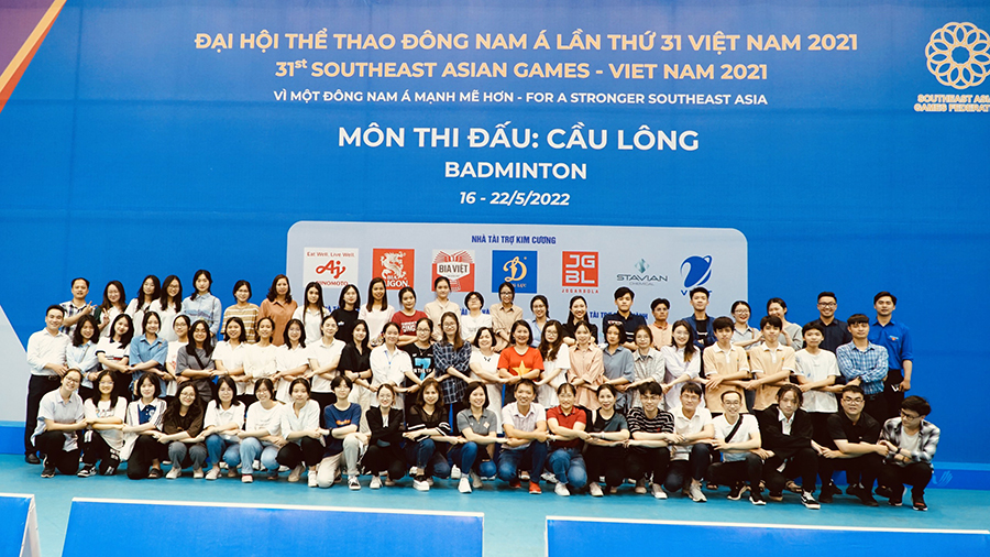 Những tình nguyện viên phiên dịch đặc biệt môn cầu lông SEA Games 31 ở Bắc Giang