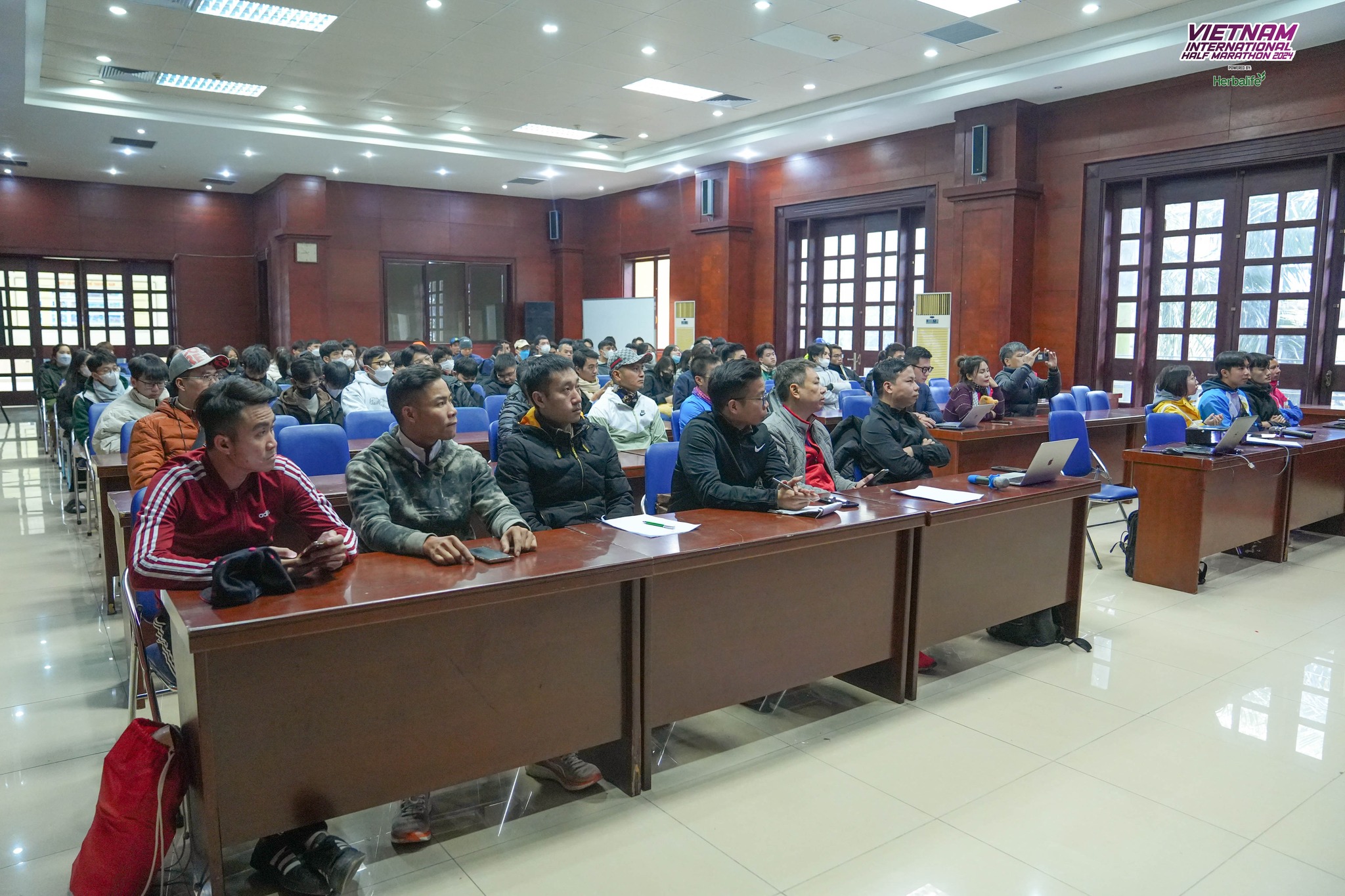 Gần 700 tình nguyện viên sẵn sàng phục vụ Giải Bán Marathon Quốc tế Việt Nam 2024 tài trợ bởi Herbalife