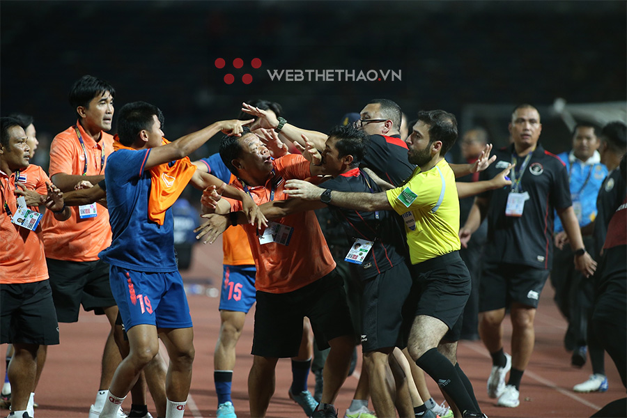 Trưởng đoàn U22 Thái Lan từ chức sau trận chung kết xấu hổ tại SEA Games 32