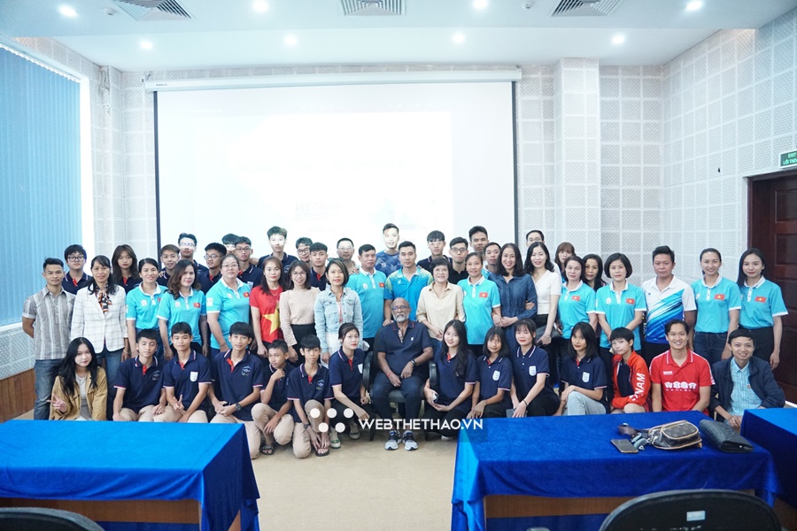 Chuy&ecirc;n gia cao cấp Hiệp hội Điền kinh ch&acirc;u &Aacute; đ&agrave;o tạo c&ocirc;ng t&aacute;c tổ chức Giải B&aacute;n Marathon Quốc tế Việt Nam 2023