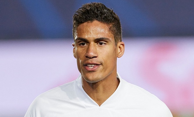 Varane hoàn tất đến MU và ra sân ngay lập tức ở Ngoại hạng Anh