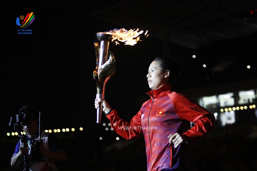 Những ng&ocirc;i sao điền kinh tỏa s&aacute;ng tại Lễ khai mạc SEA Games 31
