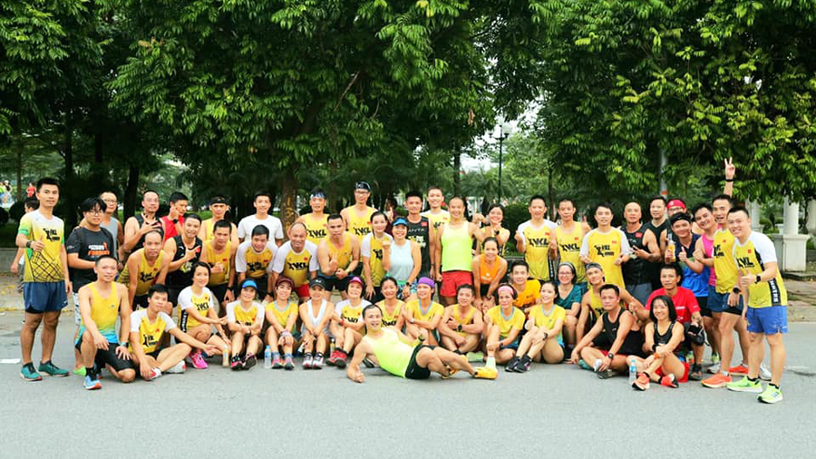 VKL Runners - Nhóm chạy “nhuộm vàng” Giải Bán Marathon Quốc tế Việt Nam 2023 với 200 thành viên VKL Runners - Nhóm chạy “nhuộm vàng” Giải Bán Marathon Quốc tế Việt Nam 2023 với 200 thành viên