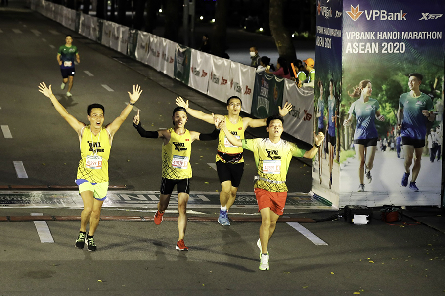 Còn bao nhiêu suất chạy đồng hành marathon SEA Games 31?