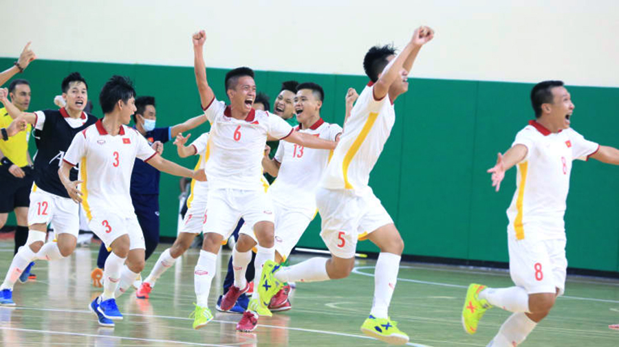 Chùm ảnh: Futsal Việt Nam vỡ òa niềm vui lần thứ hai lập kỳ tích dự World Cup