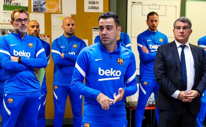 Xavi đưa ra 10 điều luật mới tại Barca mà các ngôi sao phải tuân thủ